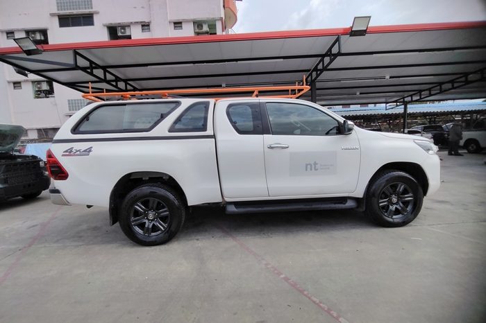 REVO 4WD 2022 2.4 MID MT SMART CAB WHITE  7163 full