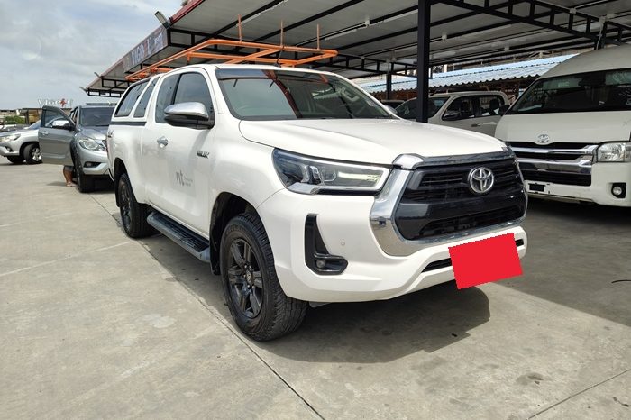 REVO 4WD 2022 2.4 MID MT SMART CAB WHITE  7156 full