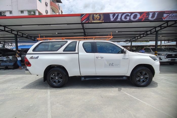 REVO 4WD 2022 2.4 MID MT SMART CAB WHITE  7161 full