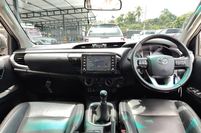 REVO 4WD 2022 2.4 MID MT SMART CAB WHITE  7161 full