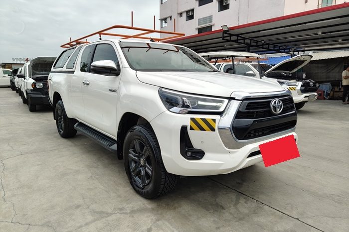 REVO 4WD 2022 2.4 MID MT SMART CAB WHITE  7162 full