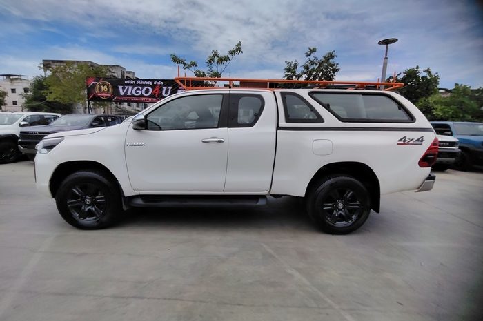 REVO 4WD 2022 2.4 MID MT SMART CAB WHITE  7162 full