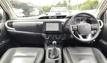 REVO 4WD 2022 2.4 MID MT SMART CAB WHITE  7162 full