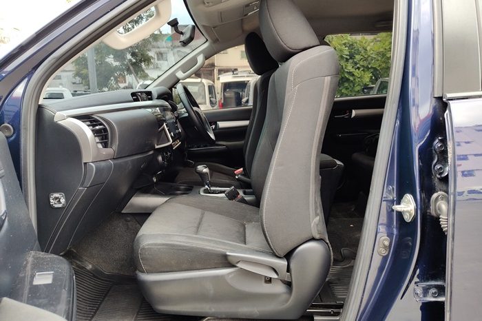 REVO PRE 2021 2.4 MID AT DOUBLE CAB BLUE  9356 full