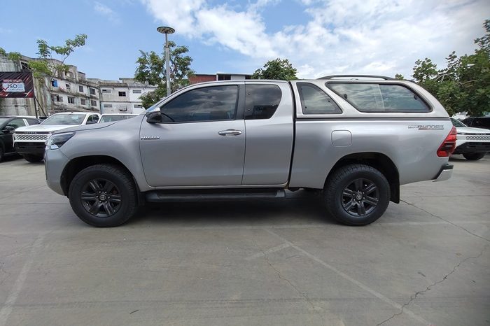 REVO PRE 2022 2.4 MID AT SAMRT CAB SILVER  4593 full