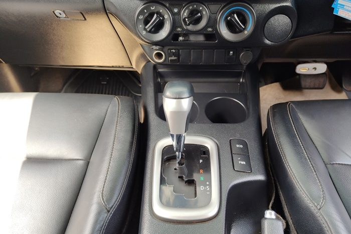 REVO PRE 2022 2.4 MID AT SAMRT CAB SILVER  4593 full
