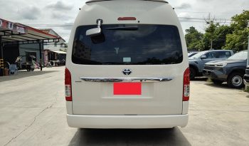 TOYOTA 2WD 2019 3.0 MT COMMUTER WHITE  339 full