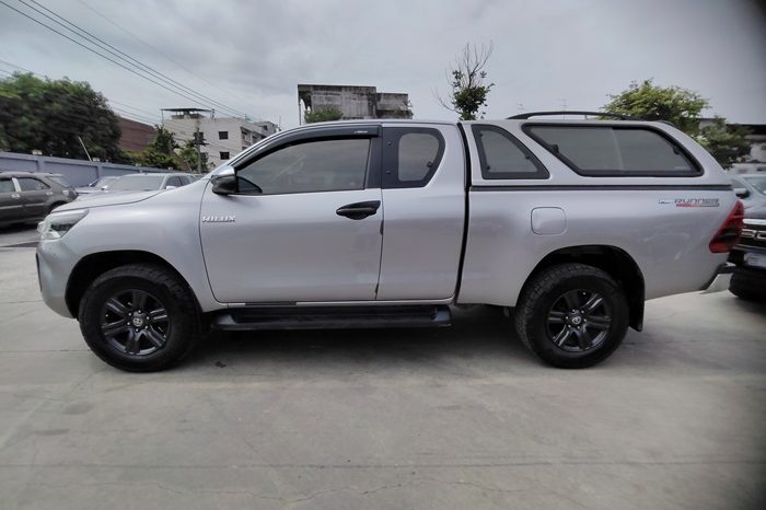 REVO PRE 2021 2.4 MID AT SAMRT CAB SILVER  9582 full