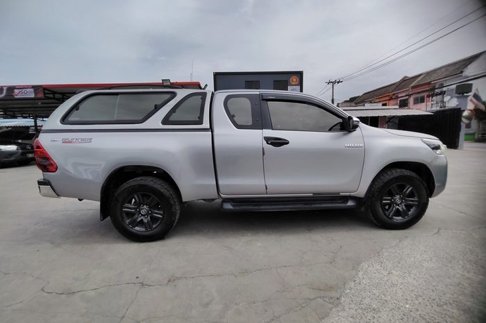 REVO PRE 2021 2.4 MID AT SAMRT CAB SILVER  9582 full