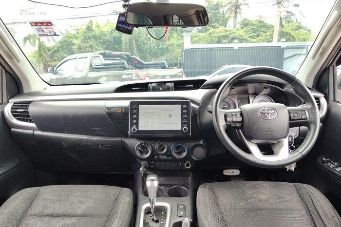 REVO PRE 2021 2.4 MID AT SAMRT CAB SILVER  9582 full