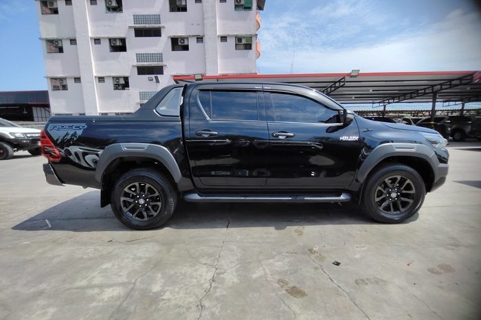 REVO PRE 2022 2.4 HIGHT AT DOUBLE CAB BLACK  6116 full
