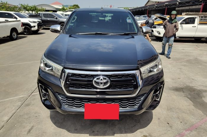 REVO PRE 2019 2.4E AT DOUBLE CAB BLACK  5421 full