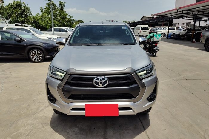REVO PRE 2021 2.4 MID AT SAMRT CAB SILVER  9578 full