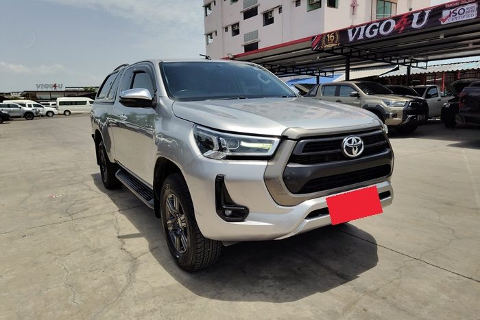 REVO PRE 2021 2.4 MID AT SAMRT CAB SILVER  9578 full