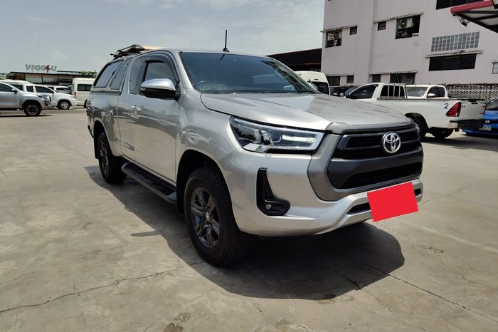 REVO PRE 2021 2.4 MID AT SAMRT CAB SILVER  9593 full
