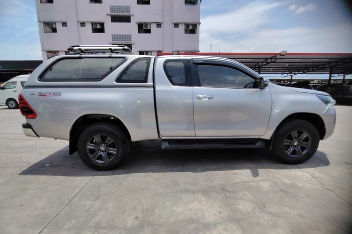 REVO PRE 2021 2.4 MID AT SAMRT CAB SILVER  9593 full