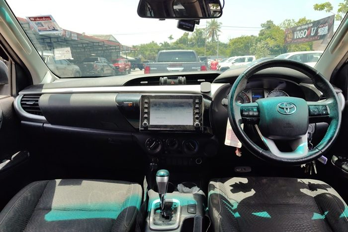 REVO PRE 2021 2.4 MID AT SAMRT CAB SILVER  9593 full
