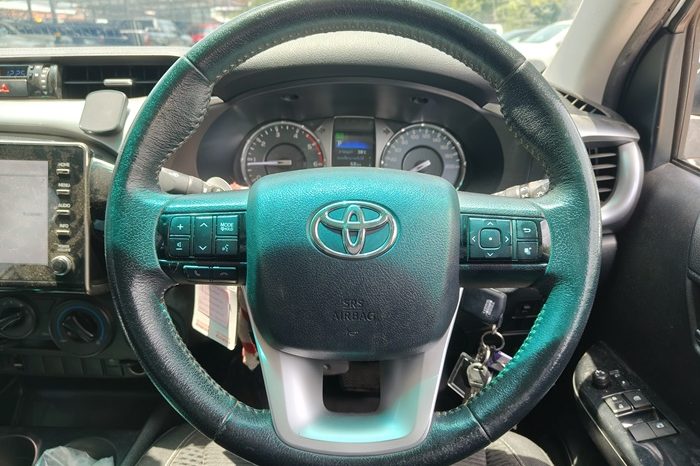 REVO PRE 2021 2.4 MID AT SAMRT CAB SILVER  9593 full