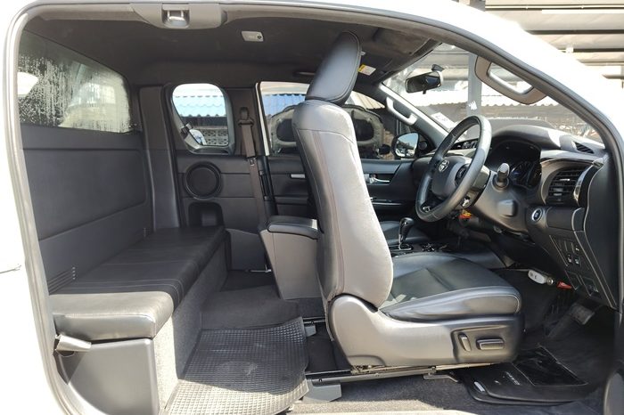 ROCCO 4WD 2022 2.8 HIGTH AT DOUBLE CAB WHITE  2159 full