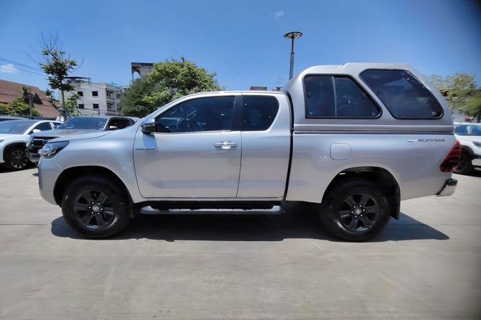 REVO PRE 2021 2.4 ENTRY AT SMART CAB SILVER  3941 full