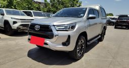 REVO 4WD 2021 2.8 HIGHT AT DOUBLE CAB SILVER  3827