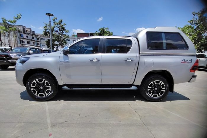 REVO 4WD 2021 2.8 HIGHT AT DOUBLE CAB SILVER  3827 full