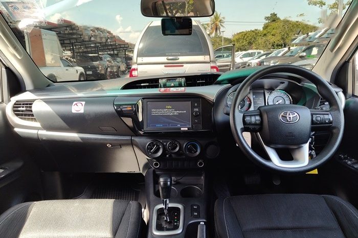 REVO PRE 2021 2.4 ENTRY AT DOUBLE CAB SILVER 8027 full