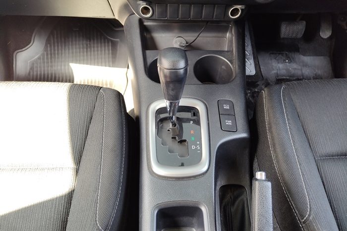 REVO PRE 2021 2.4 ENTRY AT DOUBLE CAB SILVER 8027 full