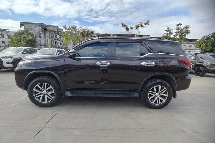 TOYOTA 4WD 2016 2.8V AT FORTUNER BROWN  8005 full