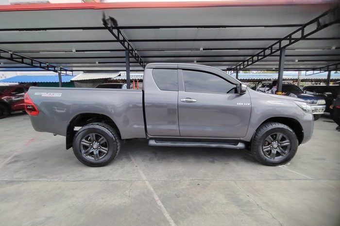 REVO PRE 2021 2.4E AT SMART CAB DARK GREY  5973 full