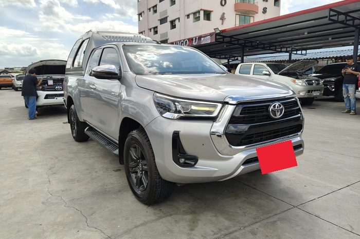 REVO PRE 2022 2.4 MID AT SAMRT CAB SILVER  9467 full