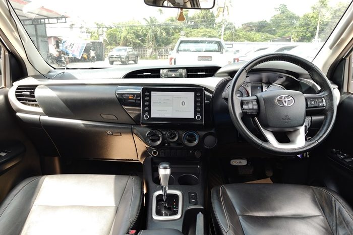 REVO PRE 2022 2.4 MID AT SAMRT CAB SILVER  9467 full