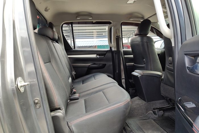 REVO PRE 2022 2.4 ENTRY AT DOUBLE CAB DARK GREY 6646 full