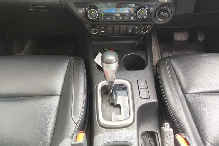 REVO 4WD 2021 2.8 HIGHT AT DOUBLE CAB SILVER  2915 full