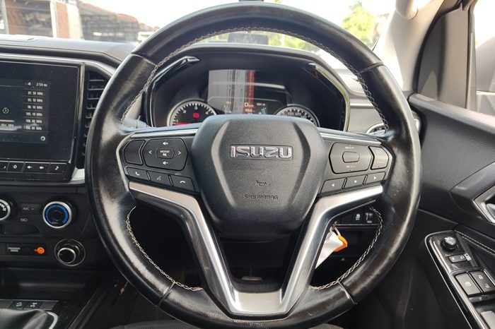 ISUZU 4WD 2020 3.0 MT DOUBLE CAB SILVER  5512 full