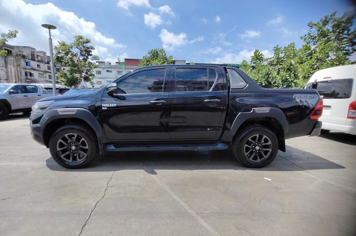 ROCCO PRE 2021 2.4 HIGHT AT DOUBLE CAB BLACK  5576 full