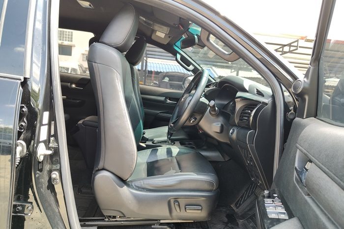 ROCCO PRE 2021 2.4 HIGHT AT DOUBLE CAB BLACK  5576 full