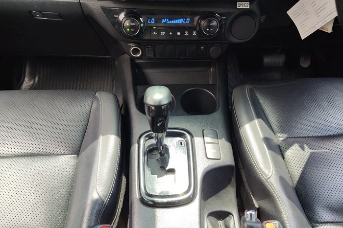 ROCCO PRE 2021 2.4 HIGHT AT DOUBLE CAB BLACK  5576 full