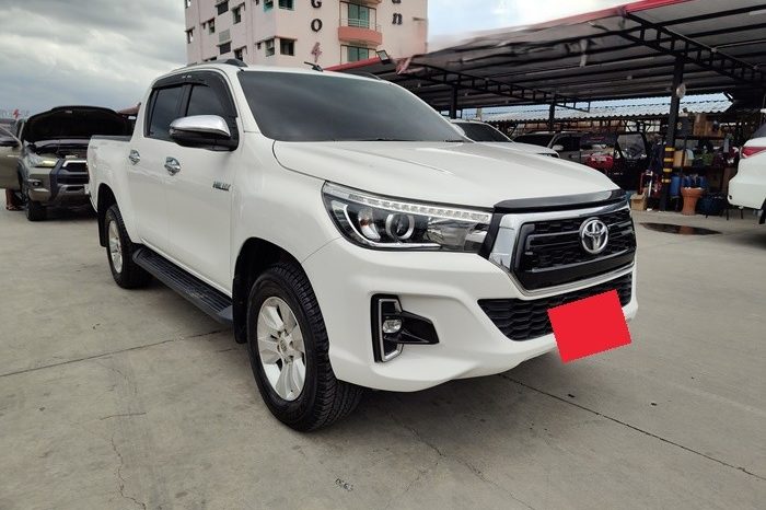 REVO PRE 2018 2.4E AT DOUBLE CAB WHITE 7649 full