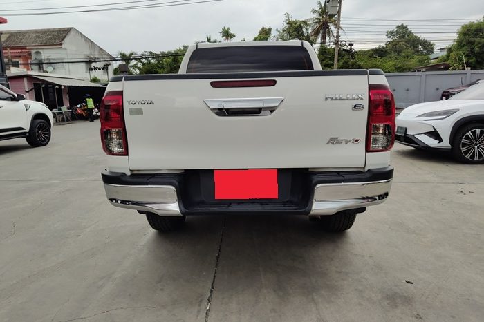 REVO PRE 2018 2.4E AT DOUBLE CAB WHITE 7649 full