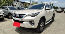 TOYOTA 2WD 2017 2.4V AT FORTUNER WHITE  7114