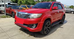 TOYOTA 2WD 2014 2.7V AT FORTUNER RED  420