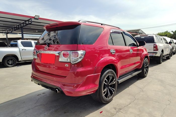 TOYOTA 2WD 2014 2.7V AT FORTUNER RED  420 full