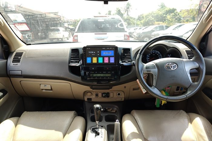 TOYOTA 2WD 2014 2.7V AT FORTUNER RED  420 full