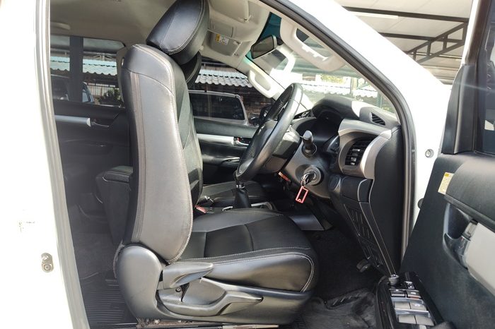REVO 4WD 2021 2.4E MT DOUBLE CAB WHITE  2116 full