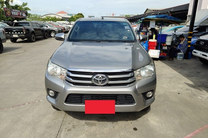 REVO PRE 2017 2.4E AT DOUBLE CAB SILVER 7300 full