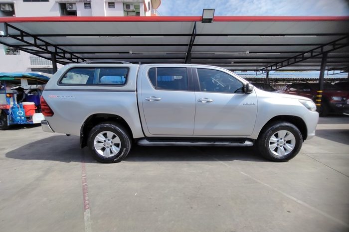 REVO PRE 2017 2.4E AT DOUBLE CAB SILVER 7300 full