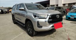 REVO PRE 2022 2.4 ENTRY AT DOUBLE CAB SILVER 9410