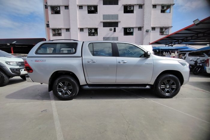 REVO PRE 2022 2.4 ENTRY AT DOUBLE CAB SILVER 9410 full