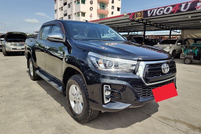 REVO PRE 2018 2.4E AT DOUBLE CAB BLACK  1556 full